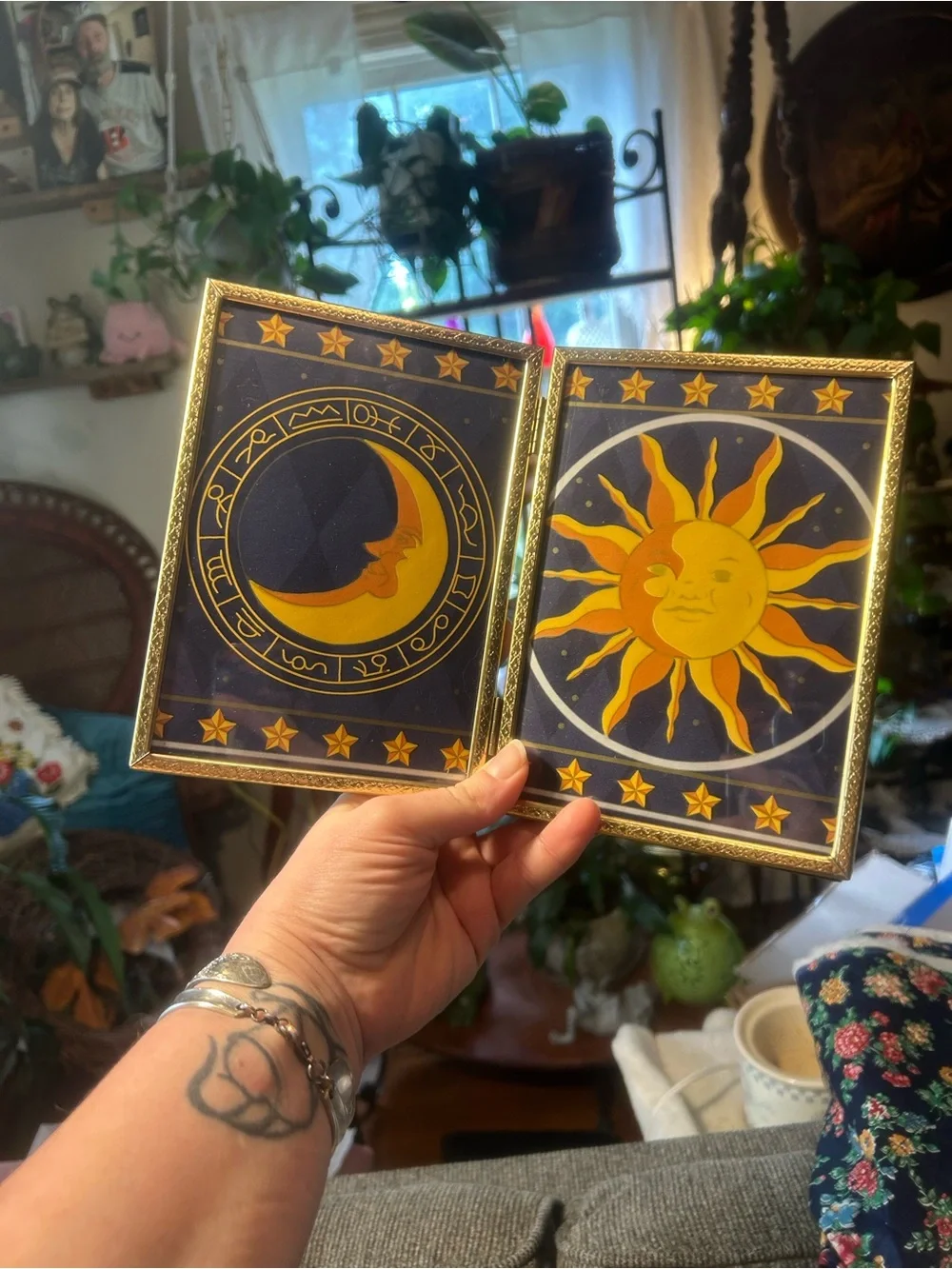 🌟Vintage Celestial Wallpaper Samples-Framed in Vintage Gold 5x7 Double Frame 🌟